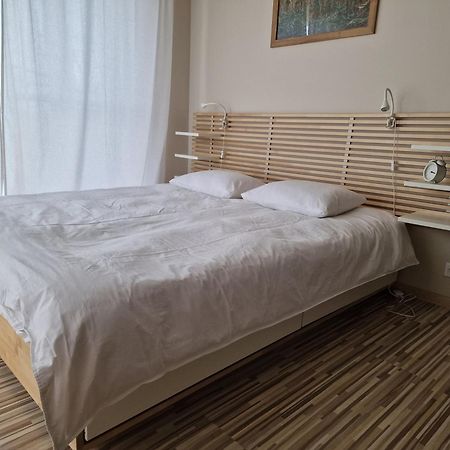Apartgolf Sobienie Krolewskie Sobienie Szlacheckie Kültér fotó