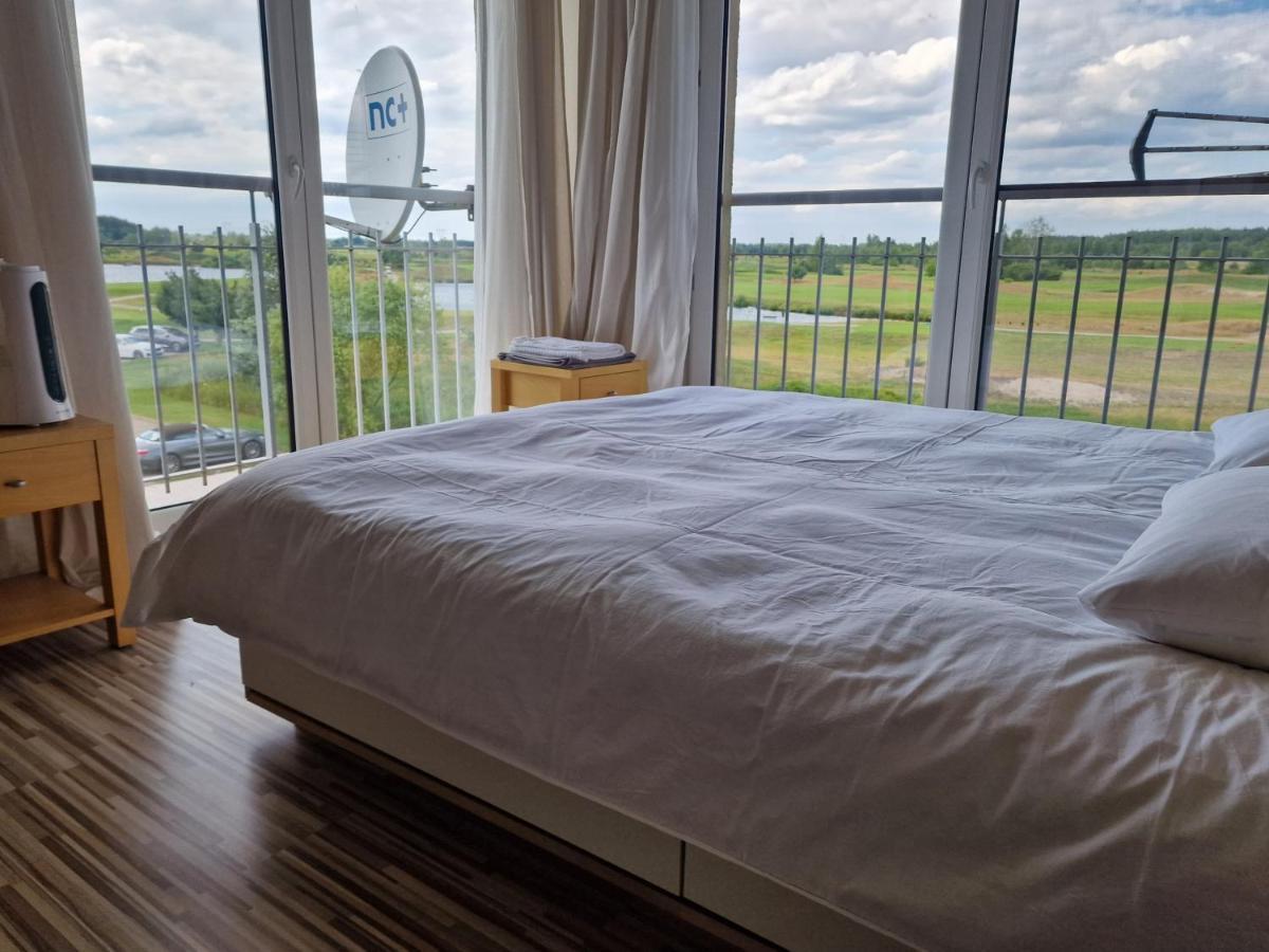Apartgolf Sobienie Krolewskie Sobienie Szlacheckie Kültér fotó