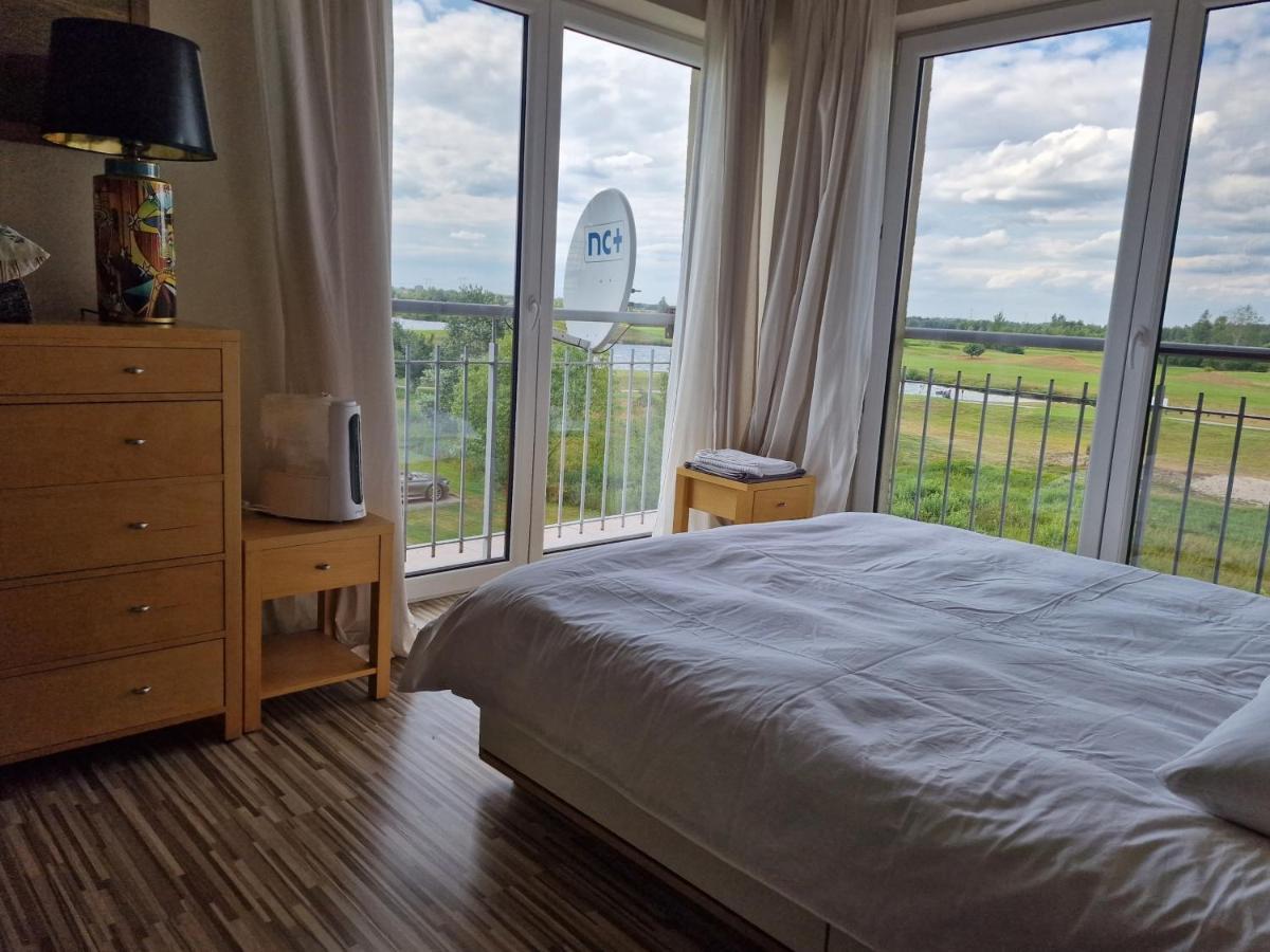 Apartgolf Sobienie Krolewskie Sobienie Szlacheckie Kültér fotó