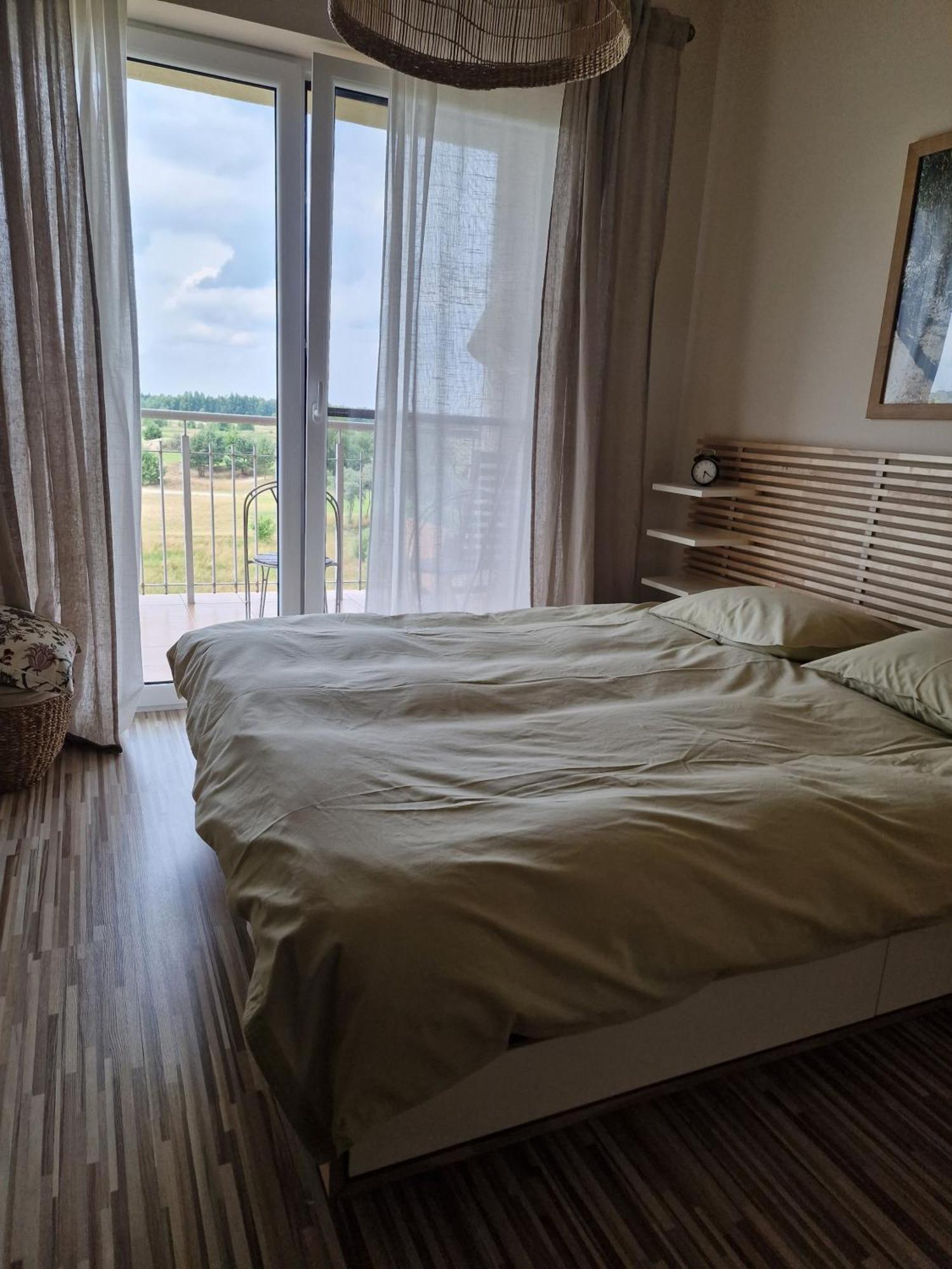 Apartgolf Sobienie Krolewskie Sobienie Szlacheckie Kültér fotó