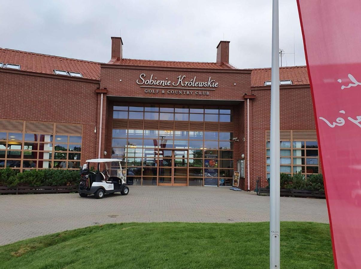Apartgolf Sobienie Krolewskie Sobienie Szlacheckie Kültér fotó